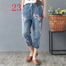 Load image into Gallery viewer, High waisted Embroidery Harem Jeans Distressed Women Loose Plus Size Womens Jeans With Embroidery Elastic Waist Denim Pants
