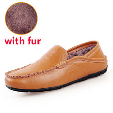 Load image into Gallery viewer, Jintoho Size Lớn 35-47 Slip On Nam Cho Nữ Xuân Thu Nam Mộc Mạch Trà Giày Nam Da Thật Chính Hãng của Đế Giày
