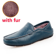 Load image into Gallery viewer, Jintoho Size Lớn 35-47 Slip On Nam Cho Nữ Xuân Thu Nam Mộc Mạch Trà Giày Nam Da Thật Chính Hãng của Đế Giày
